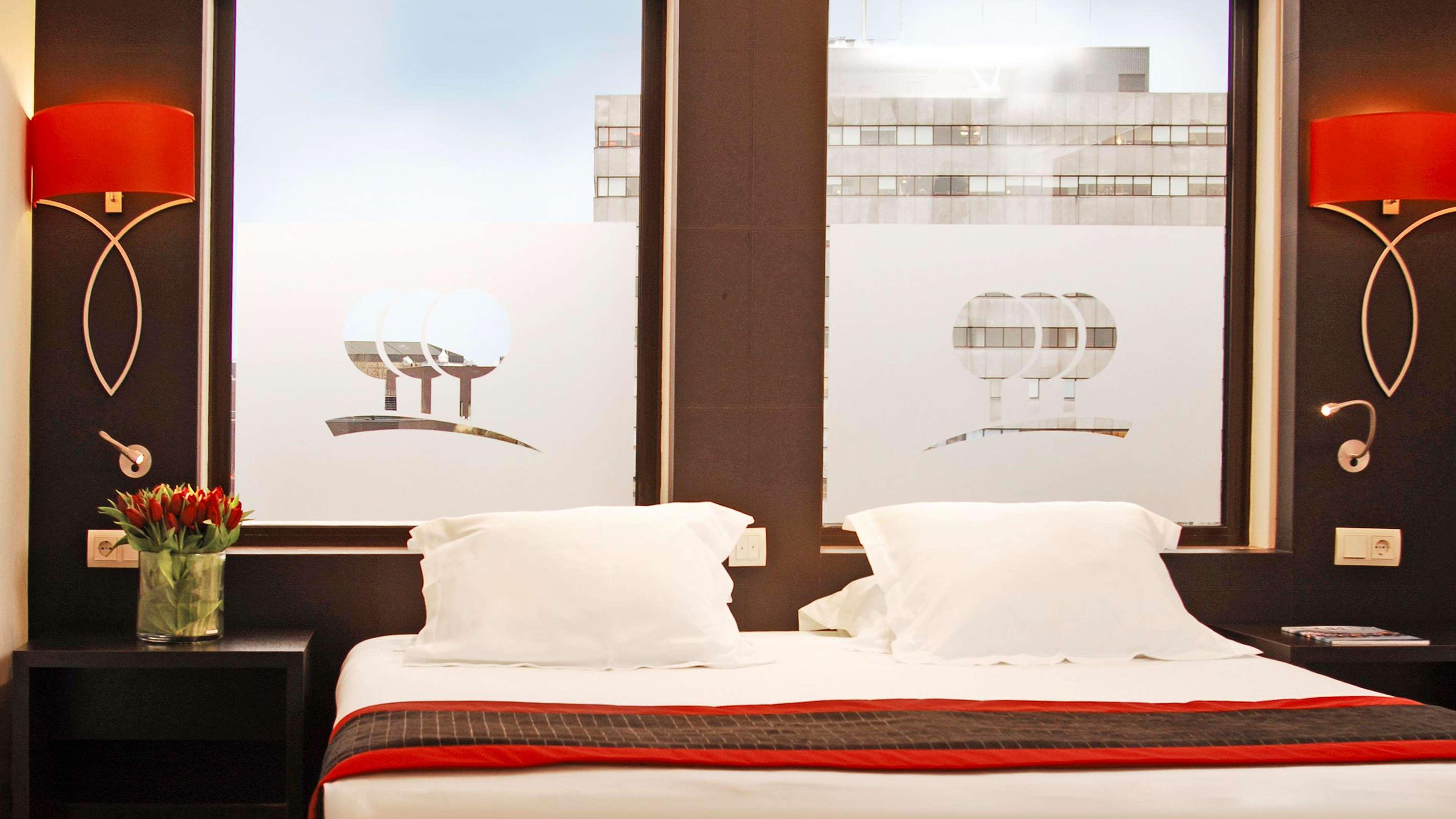 Park Plaza 4*
