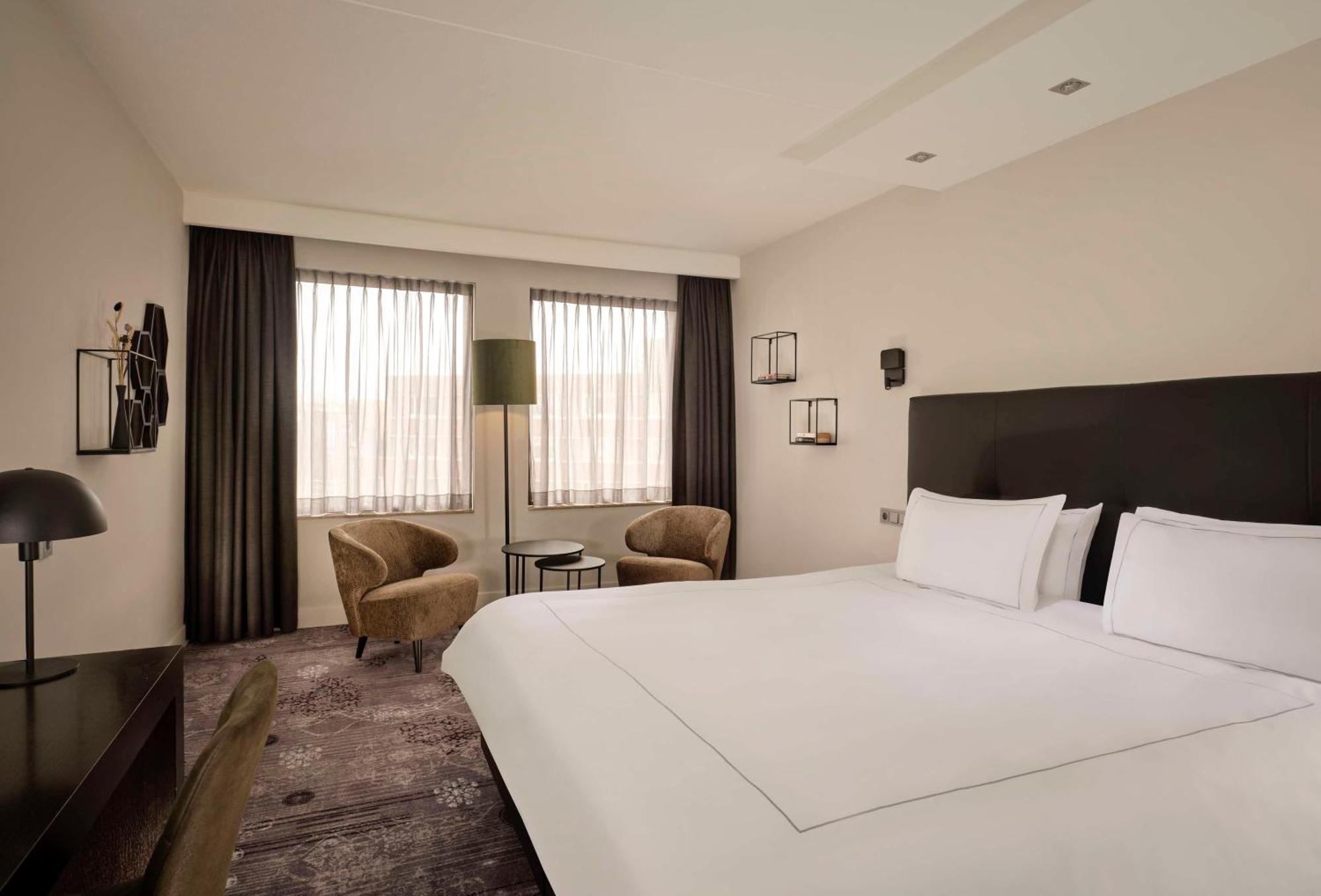 Park Plaza