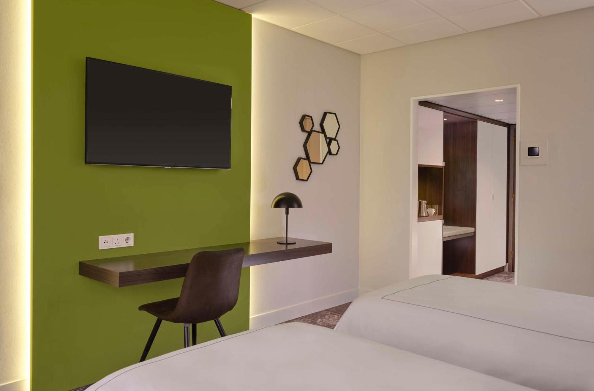 Hotel Park Plaza 4*