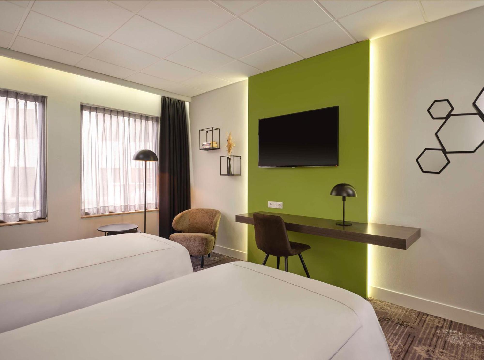 Park Plaza Hotel